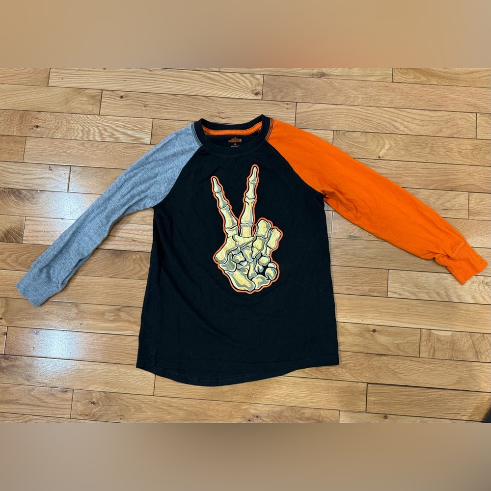 Kids Skeleton Hand Halloween Long Sleeve Shirt, Size Medium (8)